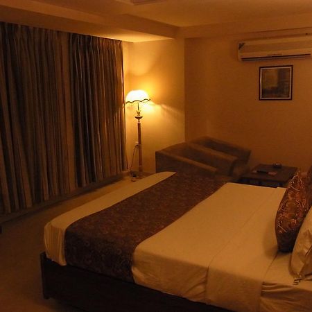 Hotel Eden Ahmedabad Exterior foto