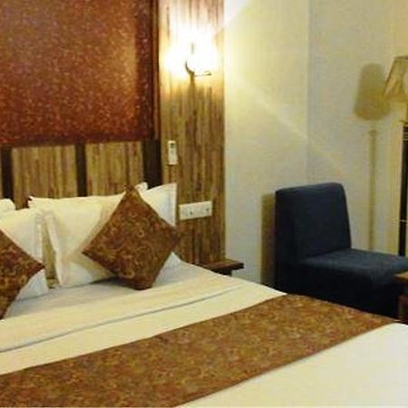 Hotel Eden Ahmedabad Exterior foto
