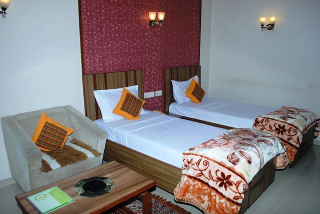 Hotel Eden Ahmedabad Zimmer foto