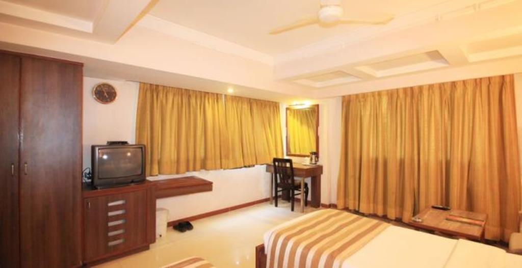 Hotel Eden Ahmedabad Zimmer foto